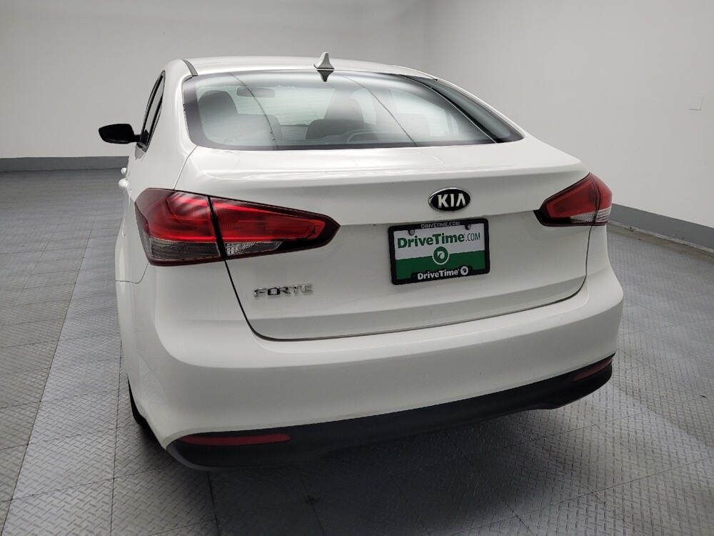 2018 Kia Forte in Midlothian, IL 60445 - 18050020 6