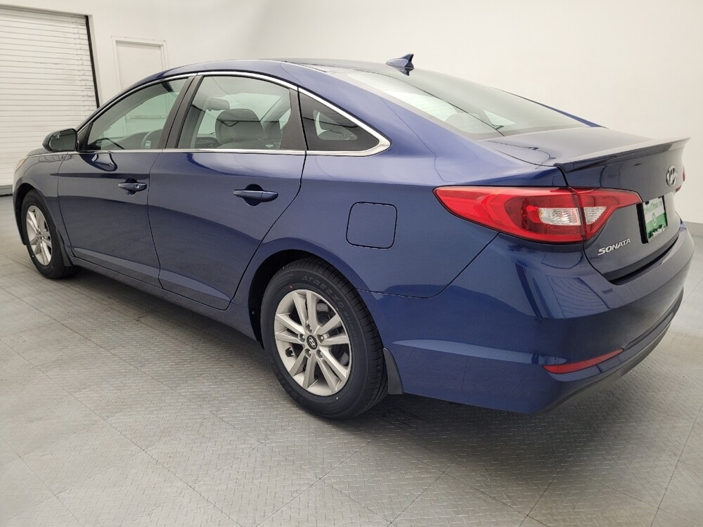 2016 Hyundai Sonata in Charlotte, NC 28213 - 18050075 3