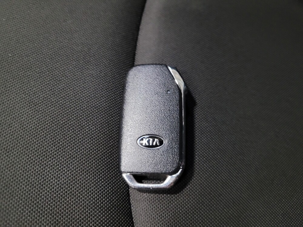 2020 Kia Forte in Plymouth Meeting, PA 19462 - 18050110 32