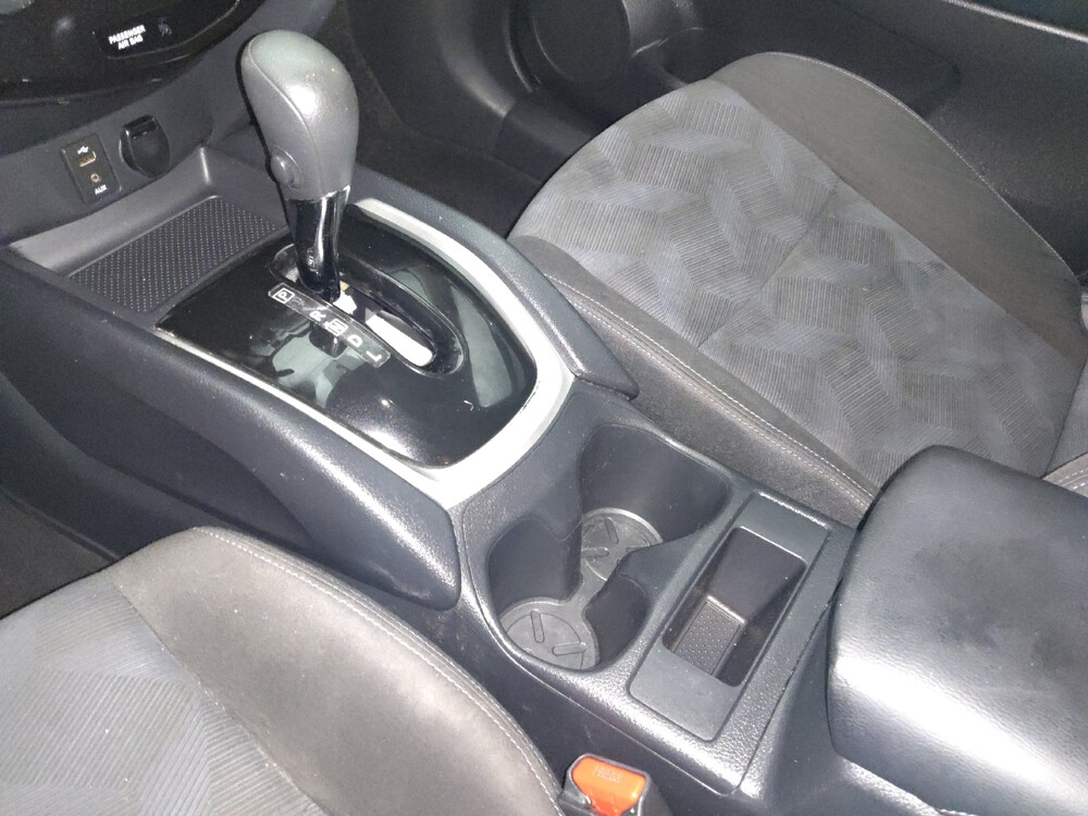 2015 Nissan Rogue in West Palm Beach, FL 33409 - 18050249 26