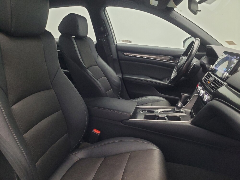 2020 Honda Accord in St. Louis, MO 63125 - 18050332 21