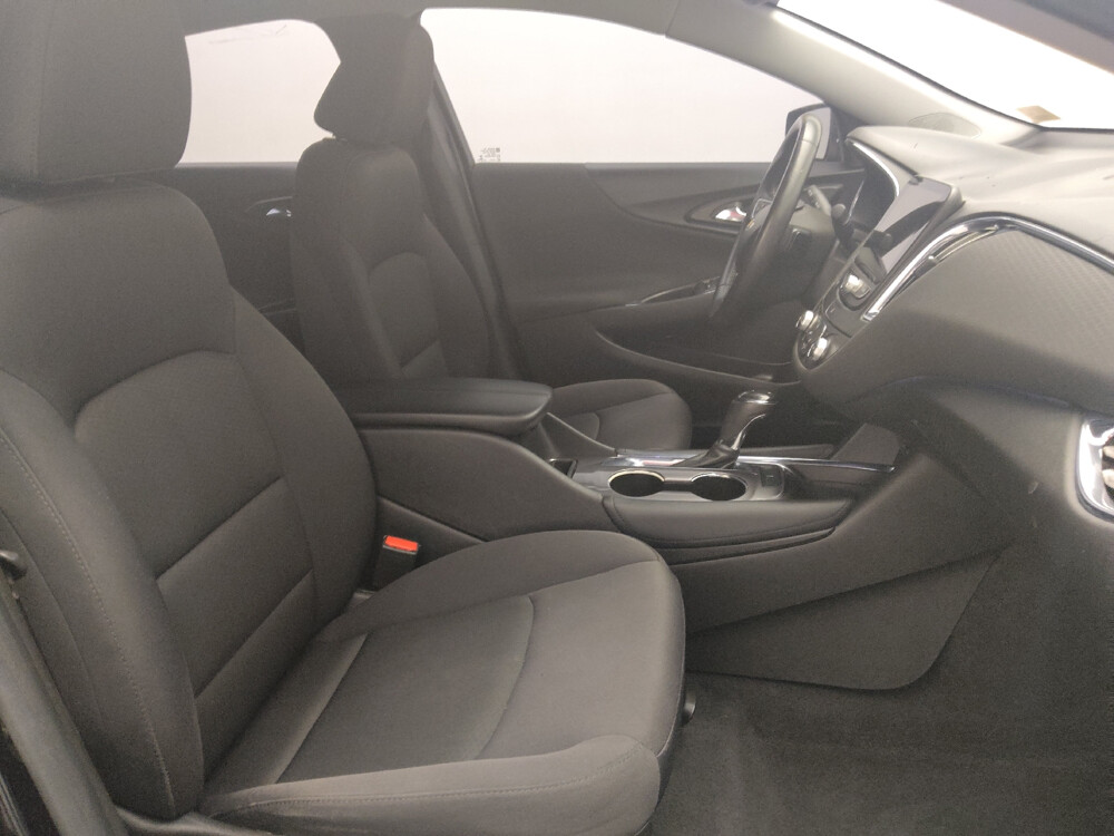 2017 Chevrolet Malibu in Lauderdale Lakes, FL 33313 - 18050388 21