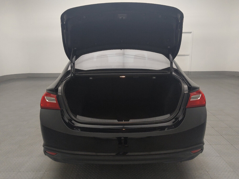 2017 Chevrolet Malibu in Lauderdale Lakes, FL 33313 - 18050388 29