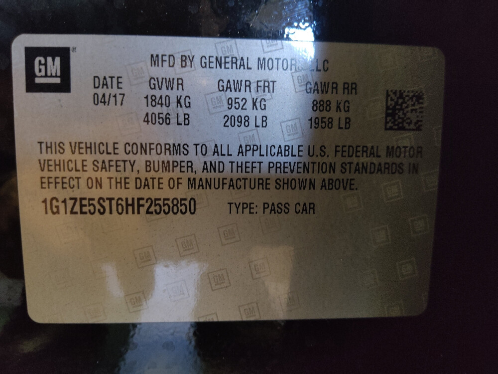 2017 Chevrolet Malibu in Lauderdale Lakes, FL 33313 - 18050388 33