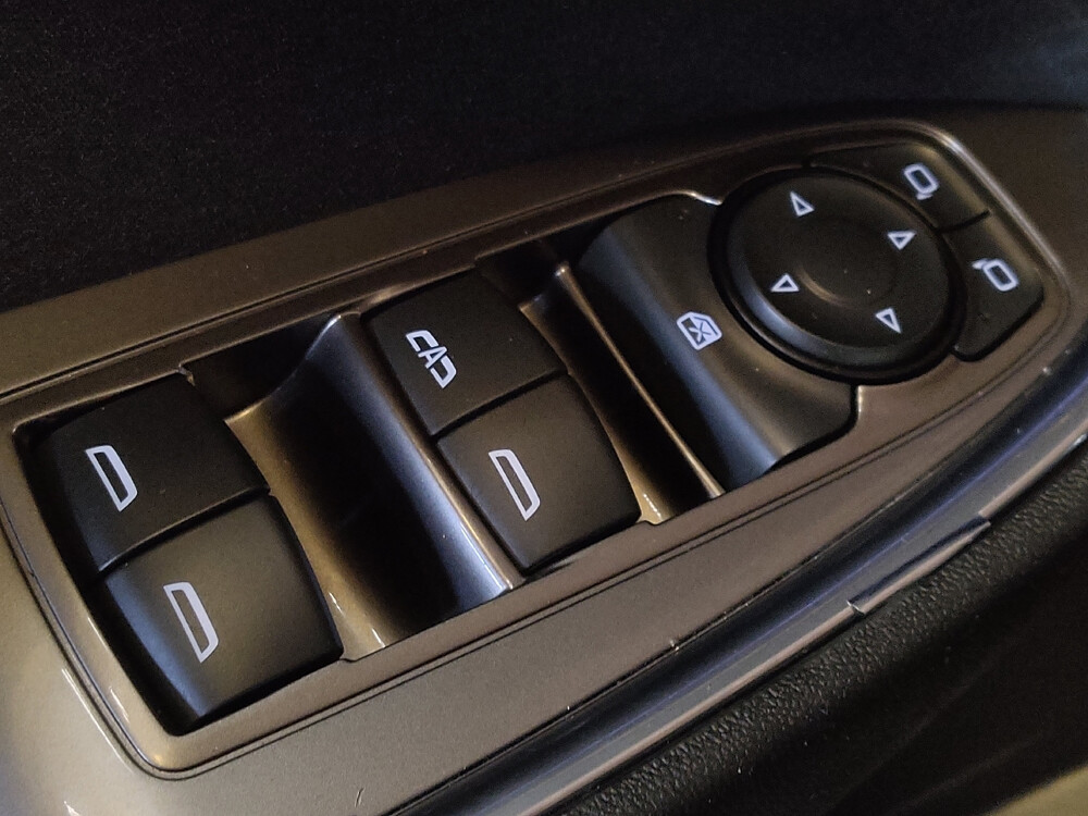 2017 Chevrolet Malibu in Lauderdale Lakes, FL 33313 - 18050388 27