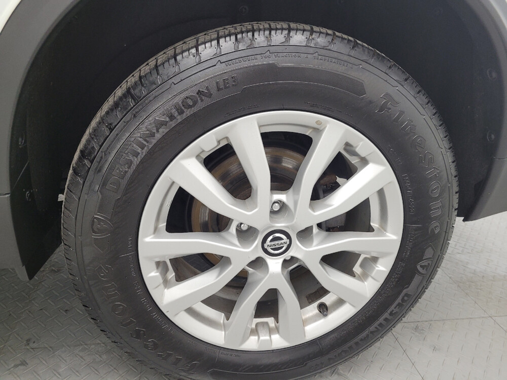 2020 Nissan Rogue in Maple Heights, OH 44137 - 18050445 31