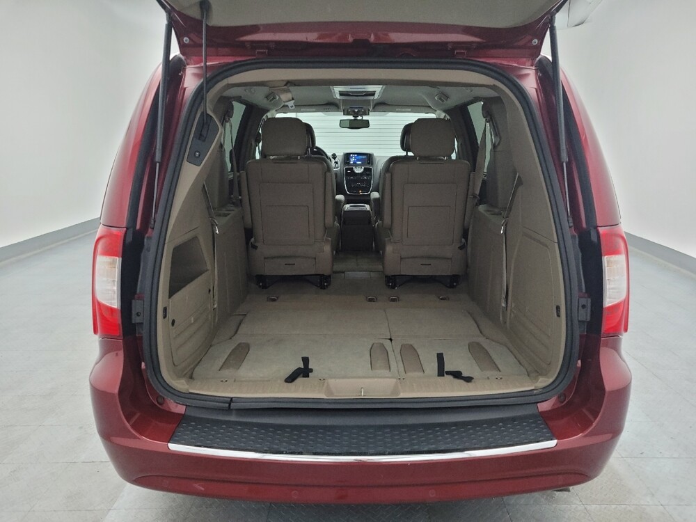 2016 Chrysler Town & Country in Columbus, OH 43231 - 18050454 29