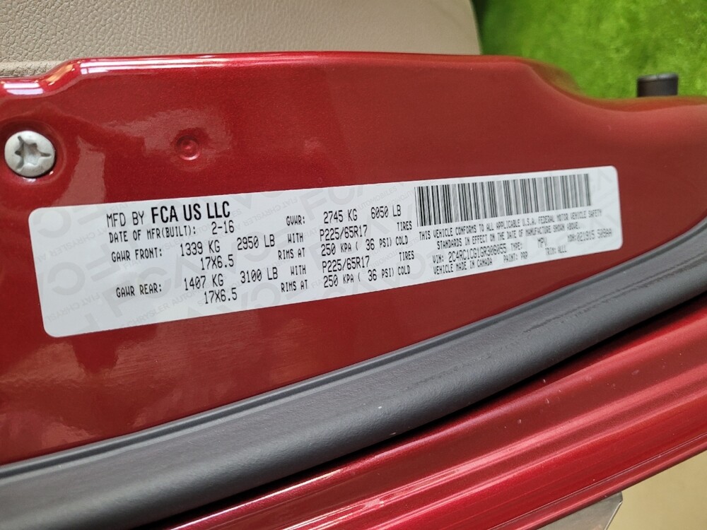 2016 Chrysler Town & Country in Columbus, OH 43231 - 18050454 33