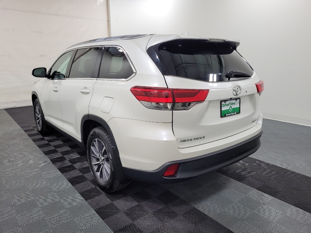 2019 Toyota Highlander in Langhorne, PA 19047 - 18050487 5