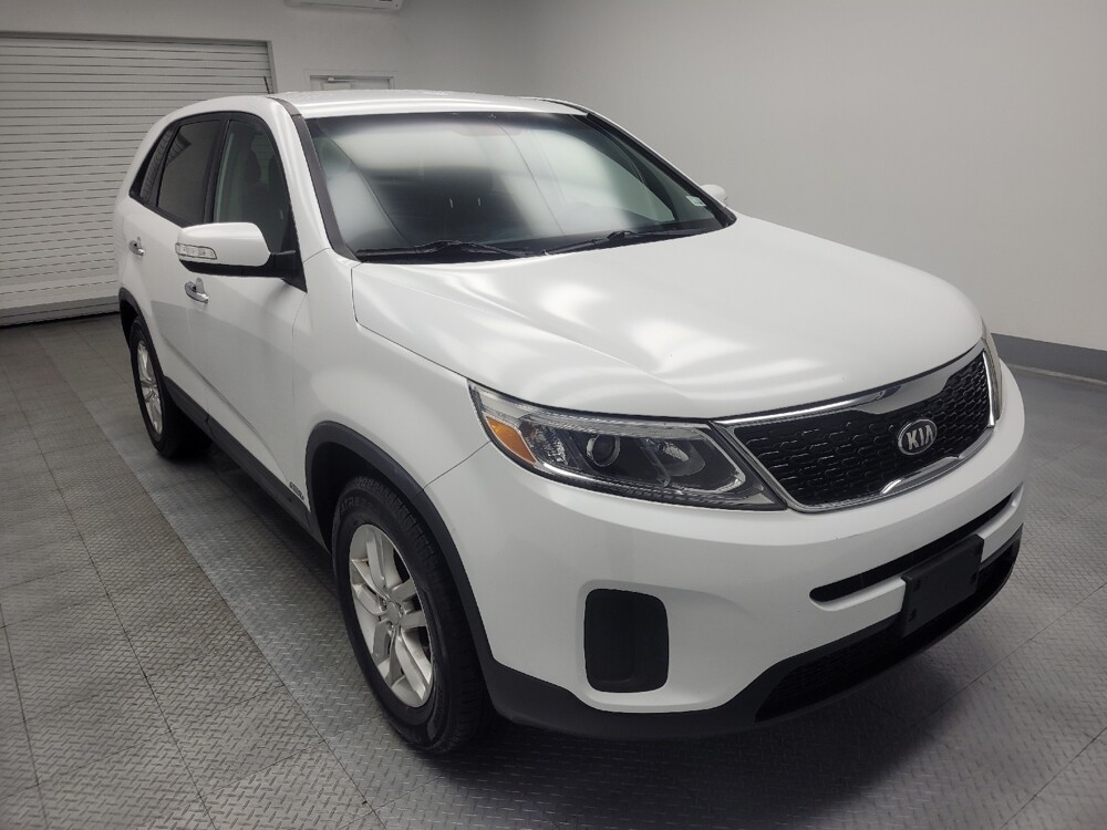 2015 Kia Sorento in Indianapolis, IN 46222 - 18050509 13