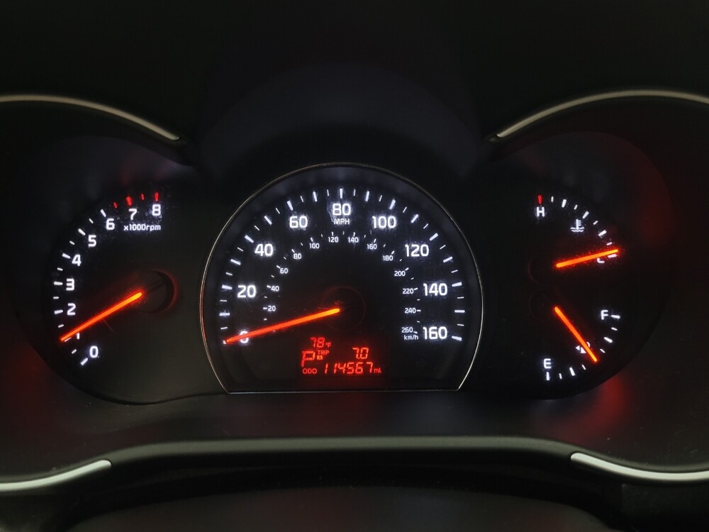 2015 Kia Sorento in Indianapolis, IN 46222 - 18050509 23