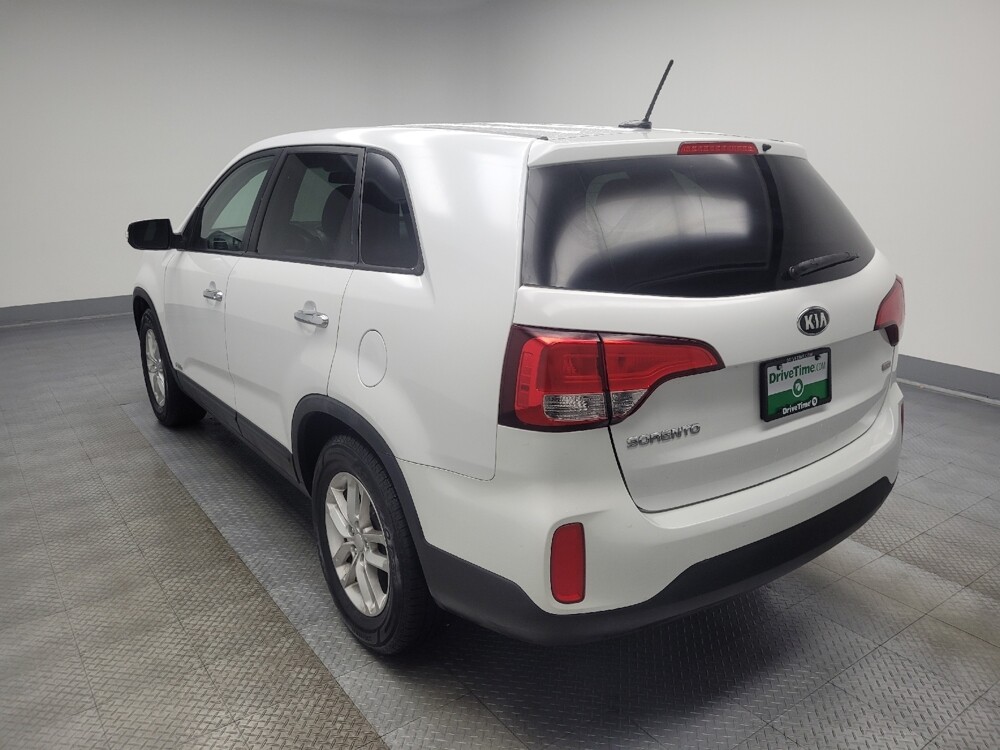 2015 Kia Sorento in Indianapolis, IN 46222 - 18050509 5