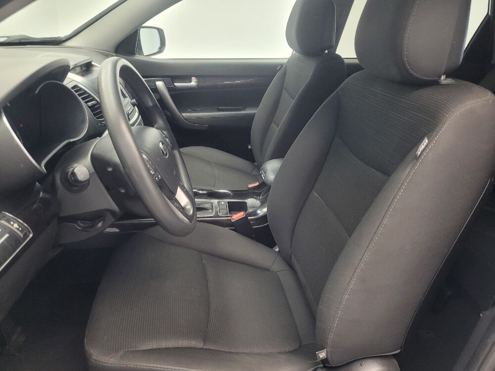 2015 Kia Sorento in Indianapolis, IN 46222 - 18050509 17