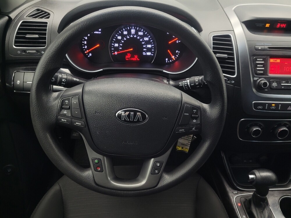 2015 Kia Sorento in Indianapolis, IN 46222 - 18050509 22