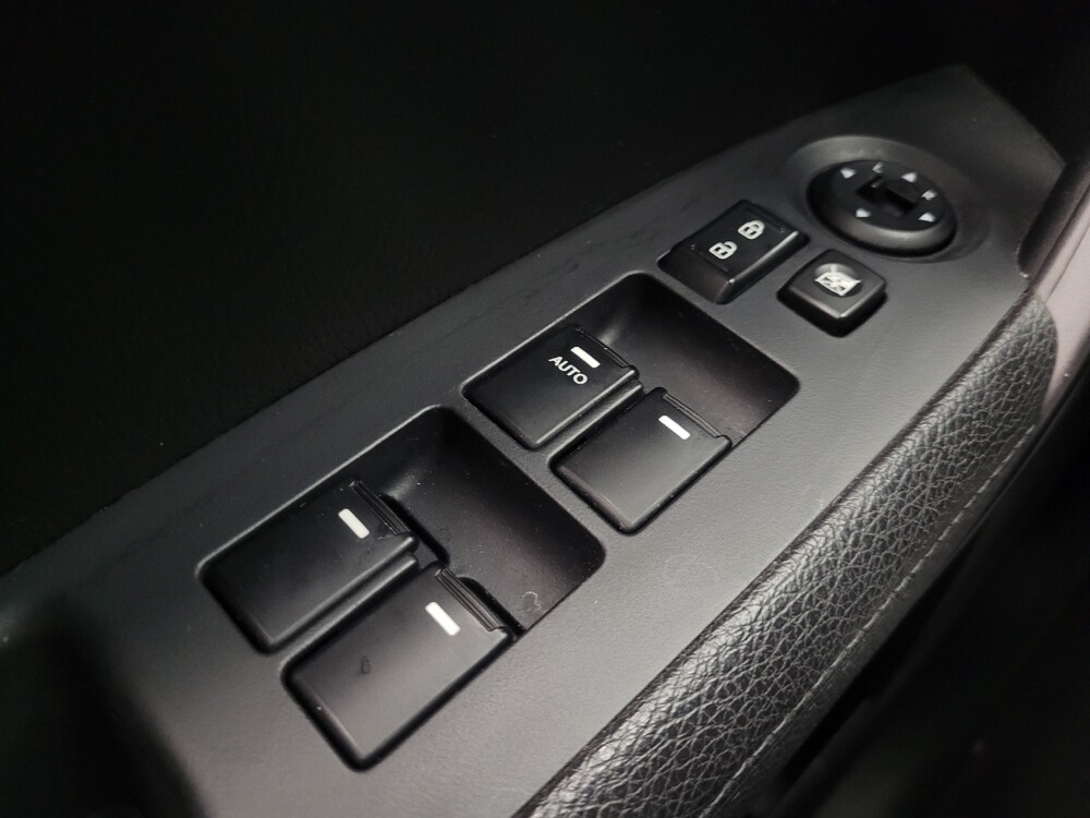 2015 Kia Sorento in Indianapolis, IN 46222 - 18050509 27