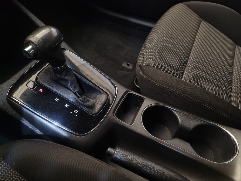 2017 Kia Forte in Miamisburg, OH 45342 - 18050563 26