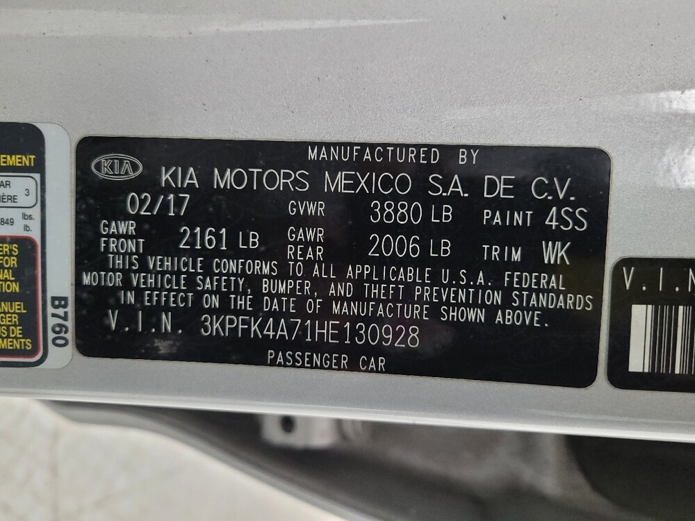 2017 Kia Forte in Miamisburg, OH 45342 - 18050563 33