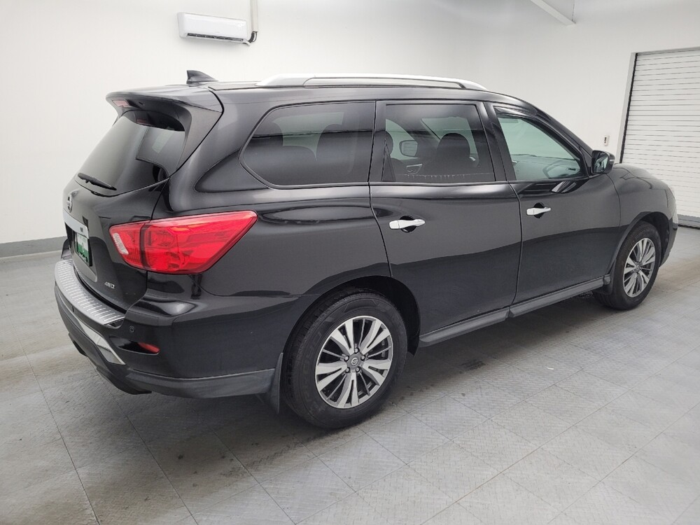 2020 Nissan Pathfinder in Columbus, OH 43231 - 18050660 10