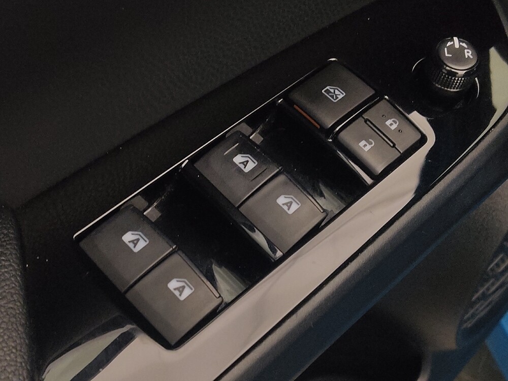 2018 Toyota Prius Prime in Lauderdale Lakes, FL 33313 - 18050903 27