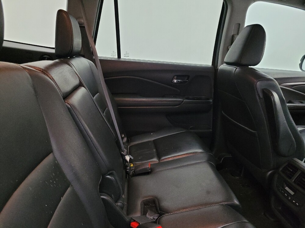 2017 Honda Pilot in Tampa, FL 33619 - 18050956 19