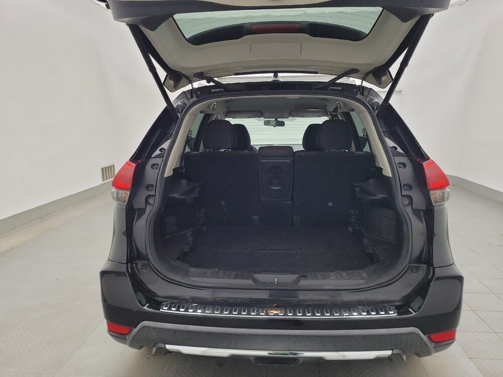 2018 Nissan Rogue in Tampa, FL 33619 - 18050959 29