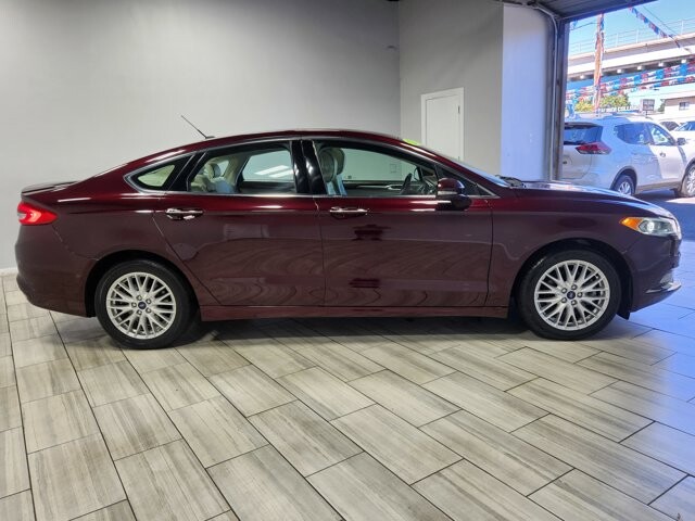 2017 Ford Fusion in Cinnaminson, NJ 08077 - 18051044 6