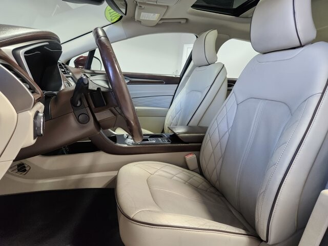 2017 Ford Fusion in Cinnaminson, NJ 08077 - 18051044 11