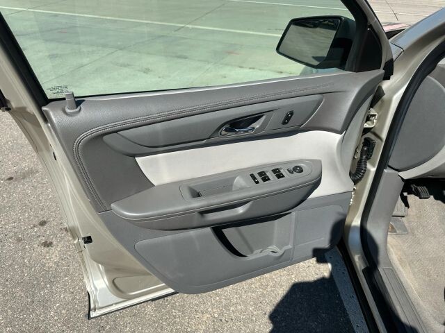 2014 GMC Acadia in Wadena, MN 56482 - 18051048 8