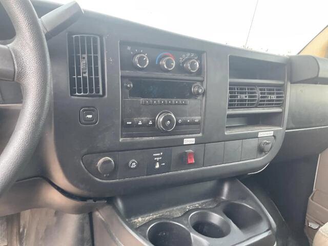 2011 Chevrolet Express 2500 in Blauvelt, NY 10913 - 18051049 12