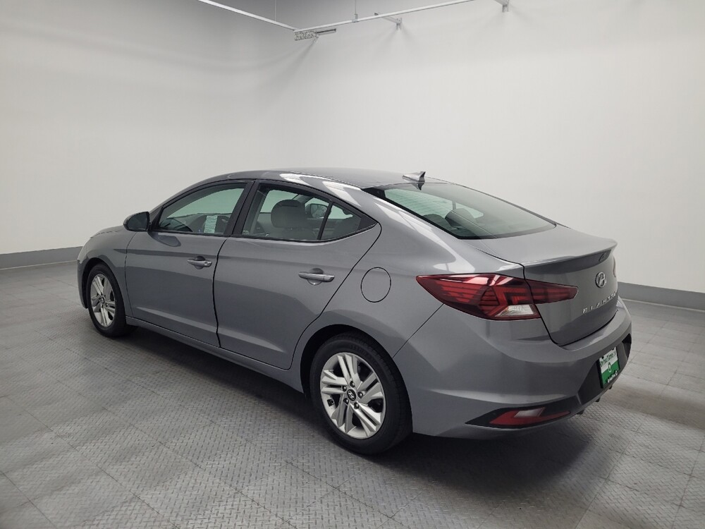 2019 Hyundai Elantra in Chandler, AZ 85225 - 18051123 3