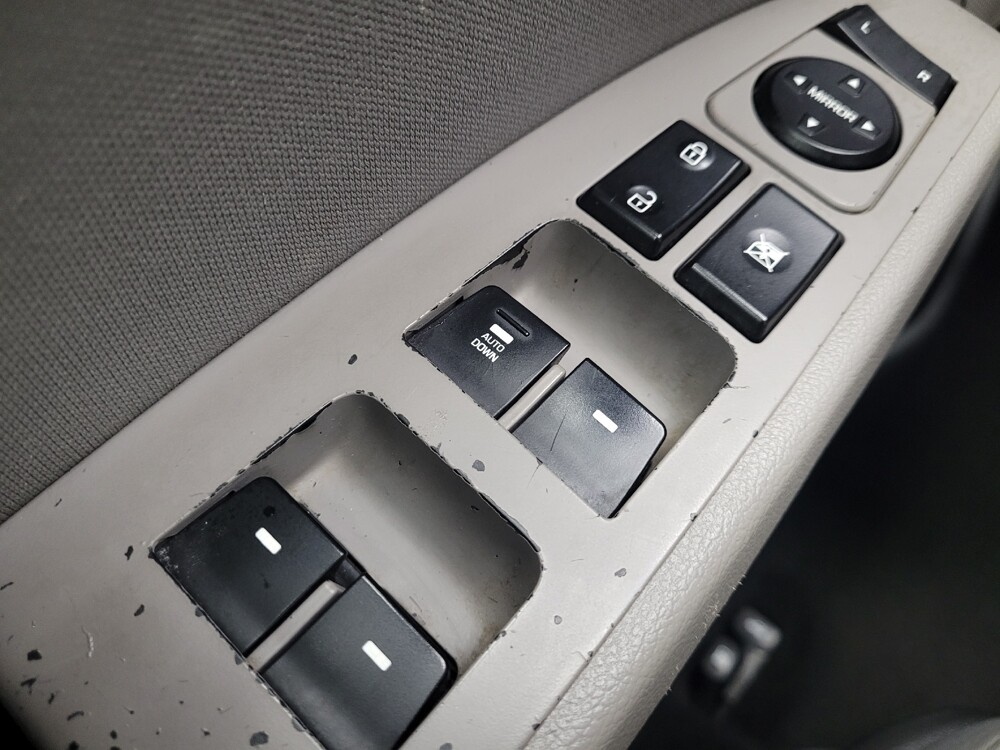 2019 Hyundai Elantra in Chandler, AZ 85225 - 18051123 27