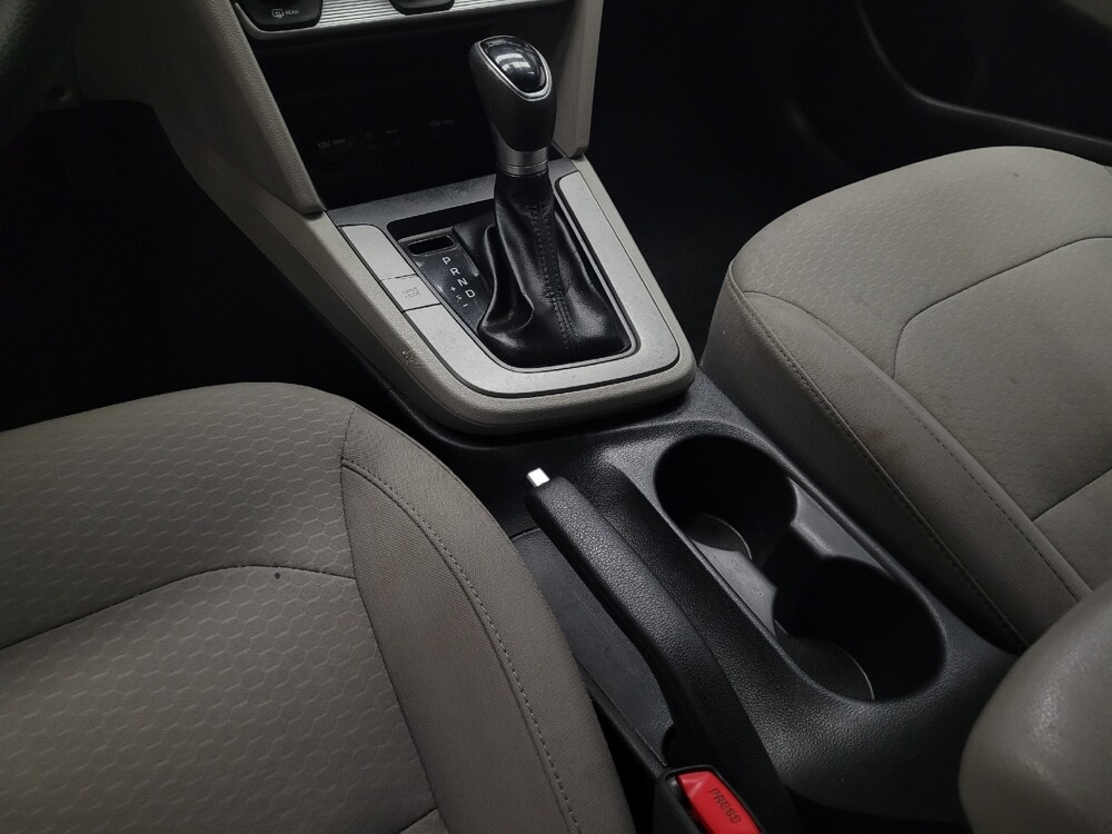 2019 Hyundai Elantra in Chandler, AZ 85225 - 18051123 26