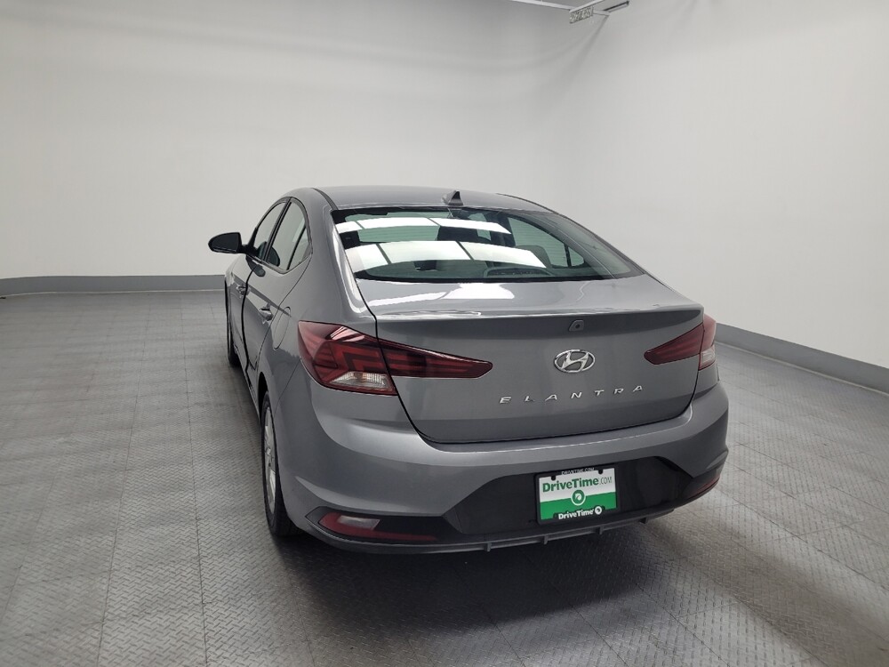 2019 Hyundai Elantra in Chandler, AZ 85225 - 18051123 6