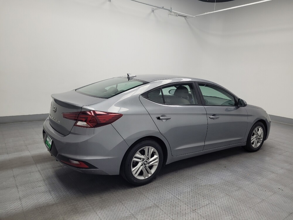 2019 Hyundai Elantra in Chandler, AZ 85225 - 18051123 10