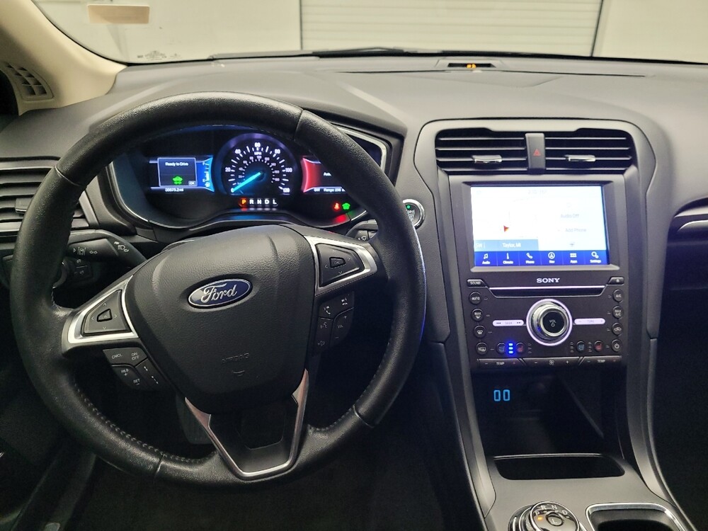 2020 Ford Fusion in Midlothian, IL 60445 - 18051144 22