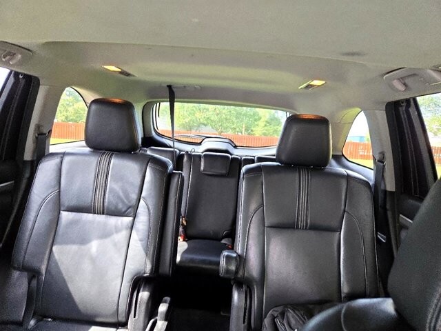 2018 Toyota Highlander in Virginia Beach, VA 23464 - 18051335 33