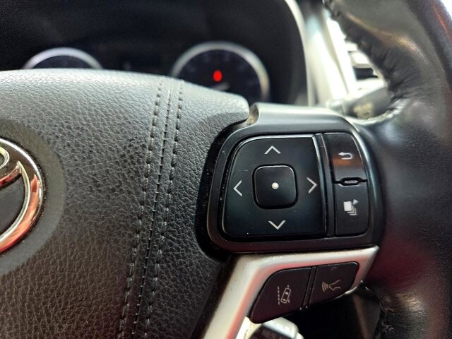 2018 Toyota Highlander in Virginia Beach, VA 23464 - 18051335 37