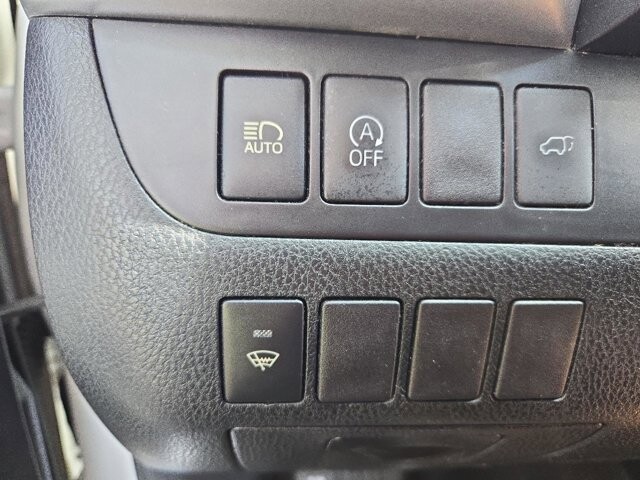 2018 Toyota Highlander in Virginia Beach, VA 23464 - 18051335 22