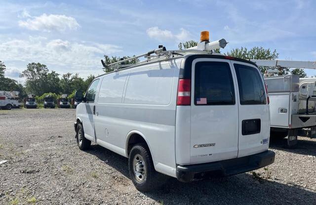 2018 Chevrolet Express 2500 in Blauvelt, NY 10913 - 18051359 54