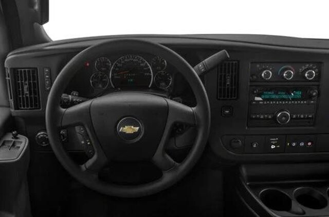 2018 Chevrolet Express 2500 in Blauvelt, NY 10913 - 18051359 13