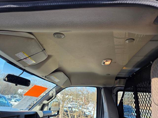 2018 Chevrolet Express 2500 in Blauvelt, NY 10913 - 18051359 22