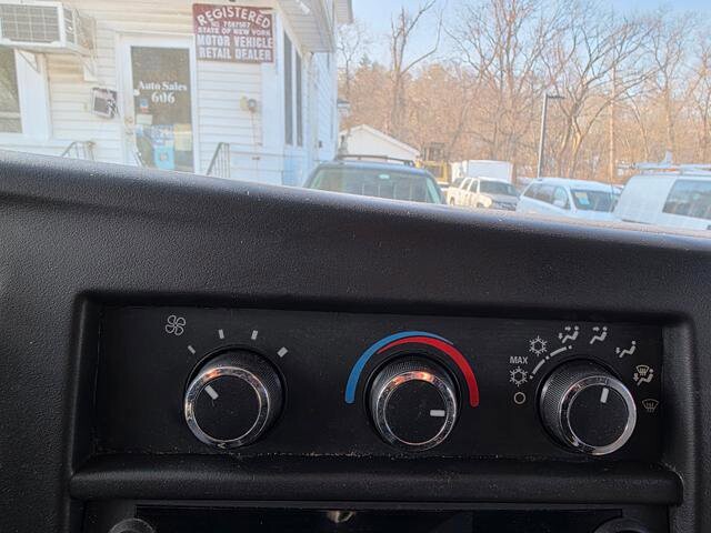 2018 Chevrolet Express 2500 in Blauvelt, NY 10913 - 18051359 18