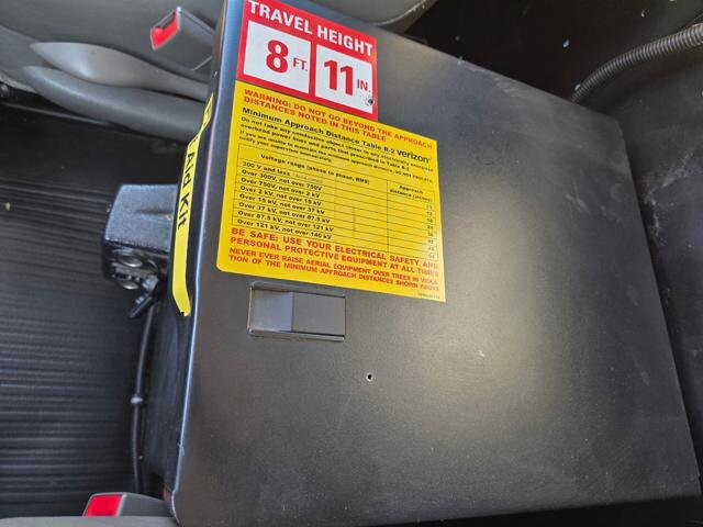 2018 Chevrolet Express 2500 in Blauvelt, NY 10913 - 18051359 26