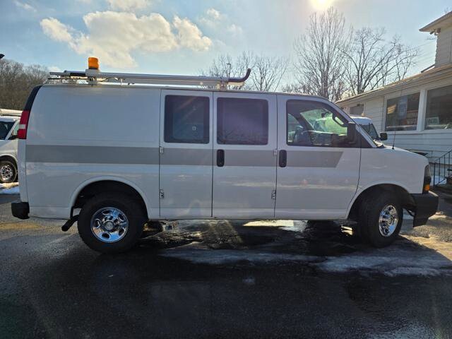 2018 Chevrolet Express 2500 in Blauvelt, NY 10913 - 18051359 8