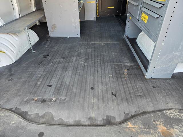 2018 Chevrolet Express 2500 in Blauvelt, NY 10913 - 18051359 33