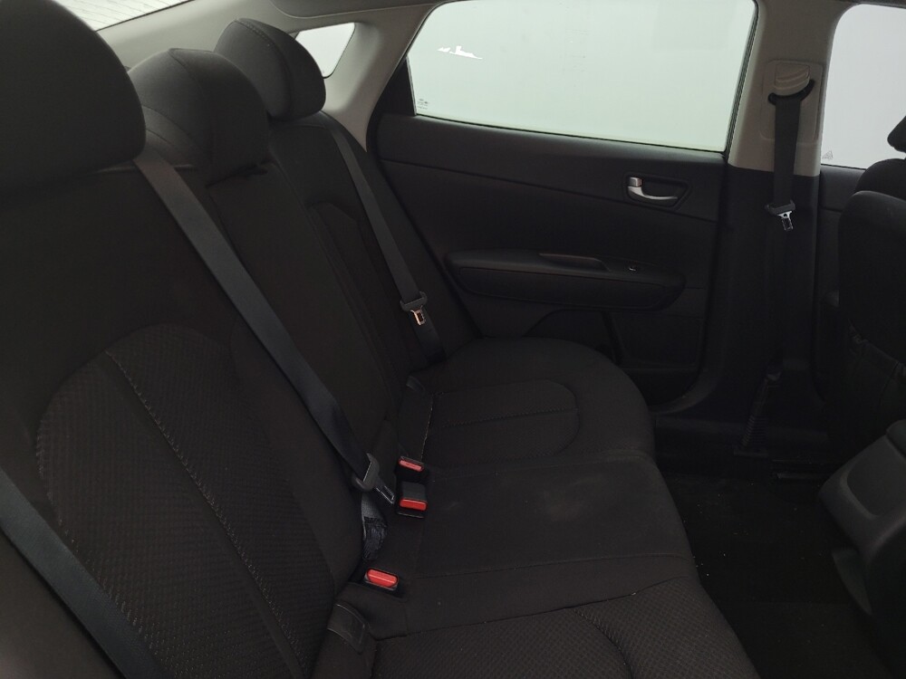 2016 Kia Optima in Lakeland, FL 33815 - 18051446 19