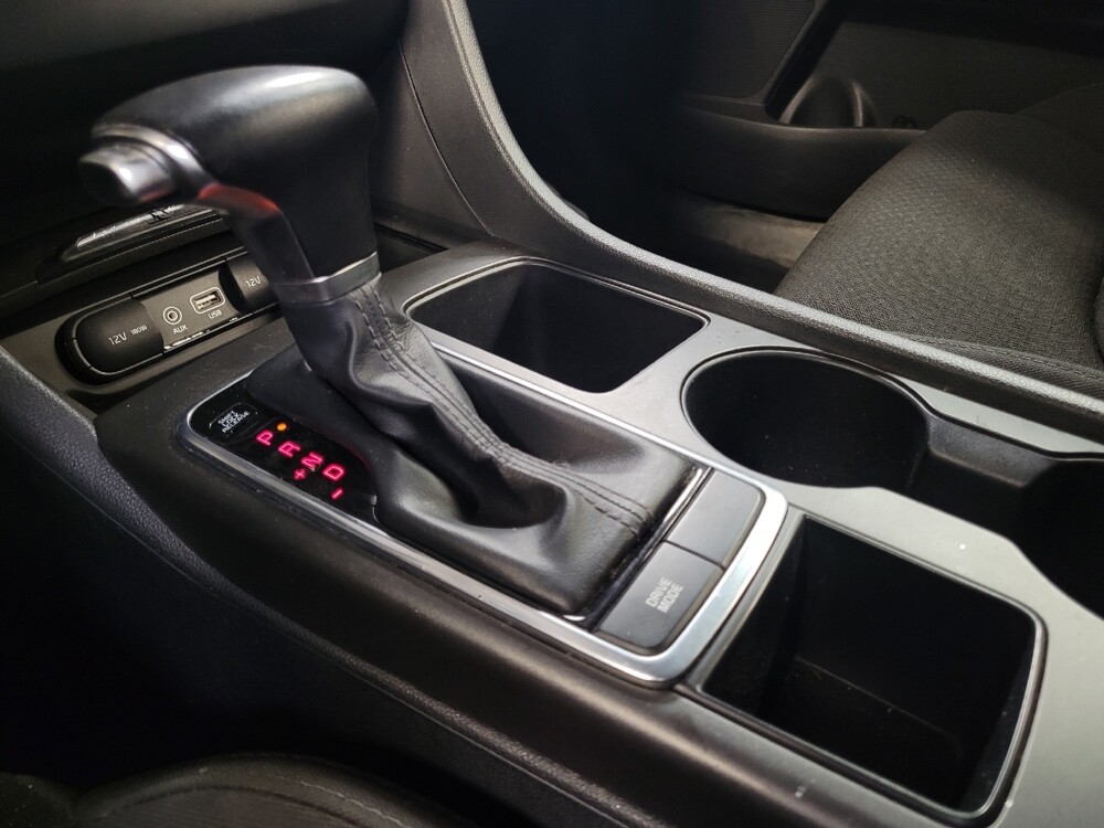 2016 Kia Optima in Lakeland, FL 33815 - 18051446 26