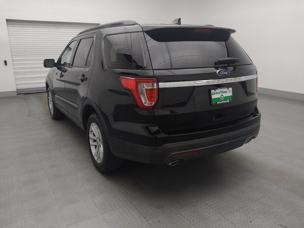 2017 Ford Explorer in Jacksonville, FL 32225 - 18051462 5
