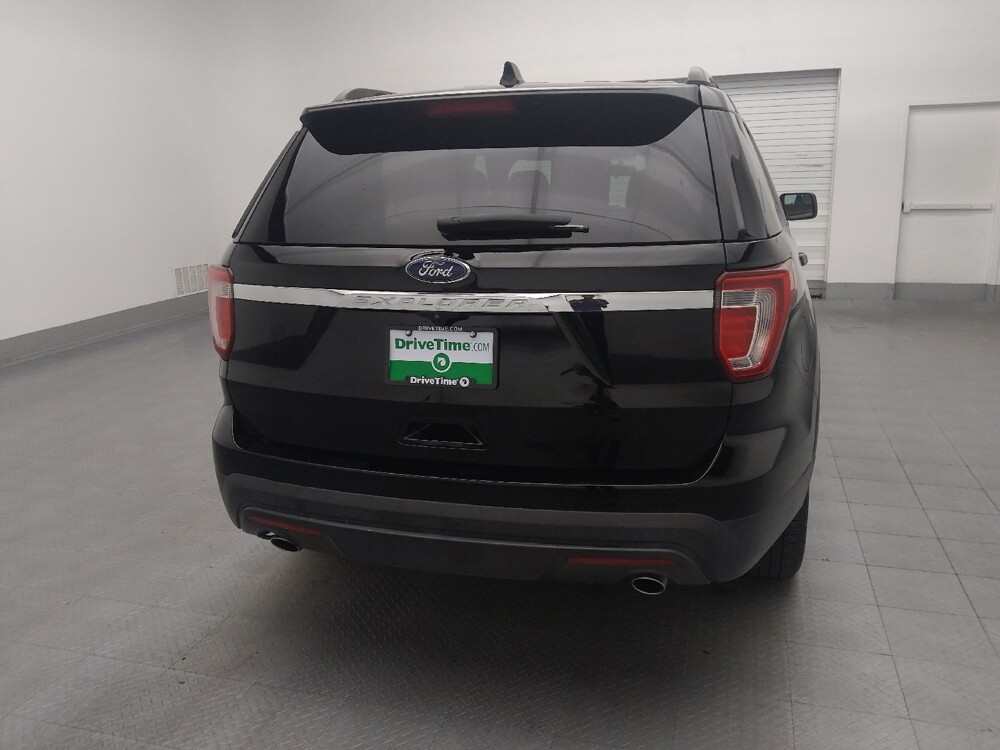 2017 Ford Explorer in Jacksonville, FL 32225 - 18051462 7