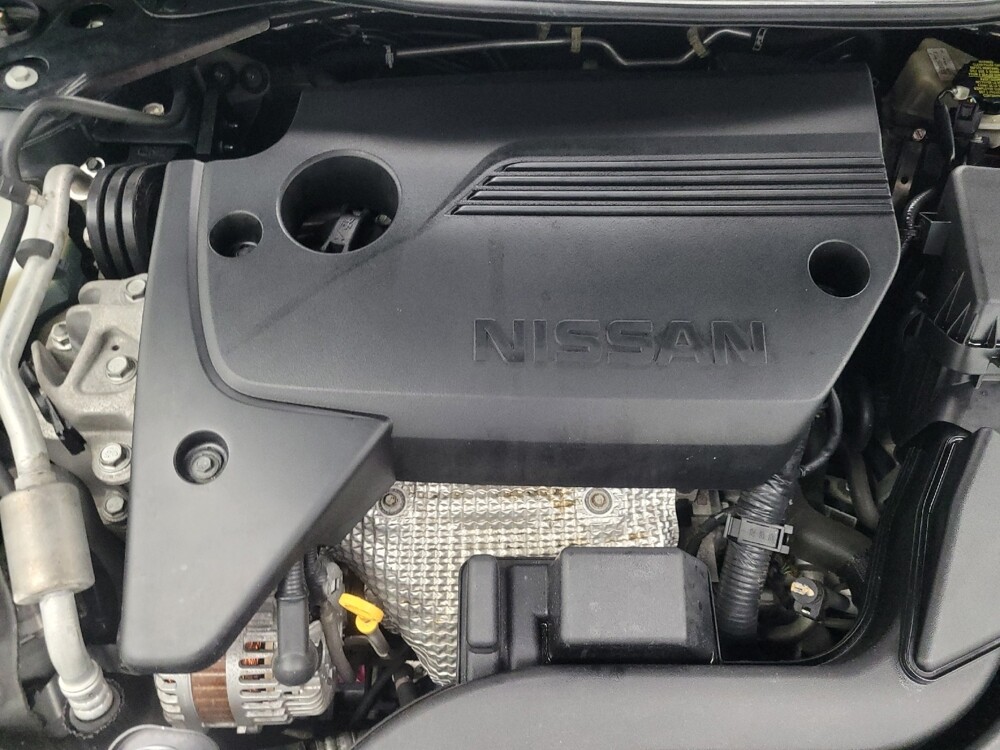 2017 Nissan Altima in Indianapolis, IN 46219 - 18051577 30